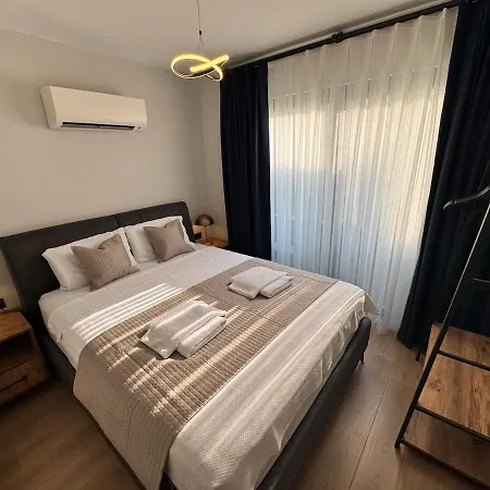 Stylish Lounge With Pool & Views Fethiye